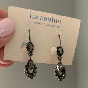 New- Lia Sophia earrings
